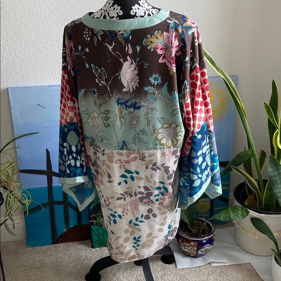 Soft Surroundings Floral Patchwork V-Neck Blouse - Picture 3 of 8